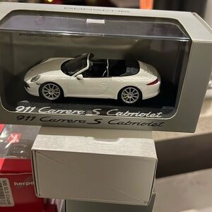 Porsche 911 Carrera Cabriolet 1:43